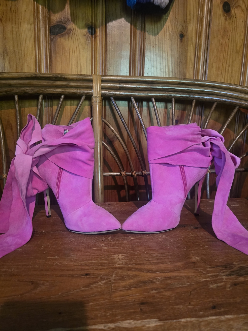 Aminah Abdul Jillil Amira Pink Suede Bow Stiletto Ankle Boot - Picture 6 of 16